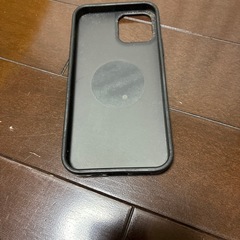 iphone12ケースとガラスフィルムの画像