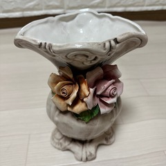 花瓶 置物の画像