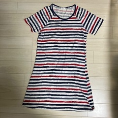 厚手のTシャツ2枚とおまけの画像