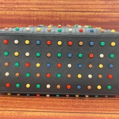 TOD'Sより【ショルダーバッグ スタッズ】の画像