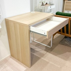 デスク　イケア　IKEAの画像