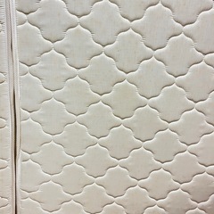 【練馬区民の方は車でお届け可能】使用感有 セミダブル マットレスの画像