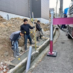 創業5年！週休2日！　共に成長できる職人募集　電気工事.外構工事.土木工事の画像