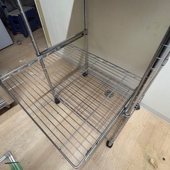 キャスター付きメタルラック　木天板付きワークテーブル　レンジ台や作業台にの画像