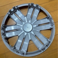 ダイハツアトレー3BD-S700V純正ホイールキャップ1台分の画像