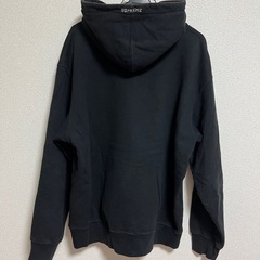 SUPREMEの画像