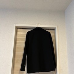 ブラック　ジャケットの画像