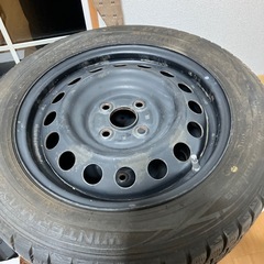 スタッドレスタイヤの画像