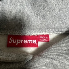 SUPREMEの画像