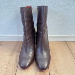 美品● UNITED COLORS OF BENETTON ブーツ●24cmの画像