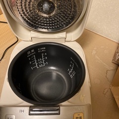 炊飯器
の画像