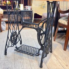 ※SINGER シンガー ミシン脚テーブル アイアン鉄脚 横幅91cm×奥行40cm×高さ73cm サイドテーブル 作業台 カフェテーブル 什器 ヴィンテージ アンティーク★買取帝国 志木店の画像