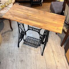 ※SINGER シンガー ミシン脚テーブル アイアン鉄脚 横幅91cm×奥行40cm×高さ73cm サイドテーブル 作業台 カフェテーブル 什器 ヴィンテージ アンティーク★買取帝国 志木店の画像