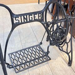 ※SINGER シンガー ミシン脚テーブル アイアン鉄脚 横幅91cm×奥行40cm×高さ73cm サイドテーブル 作業台 カフェテーブル 什器 ヴィンテージ アンティーク★買取帝国 志木店の画像