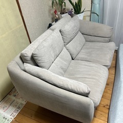 二人掛けソファの画像
