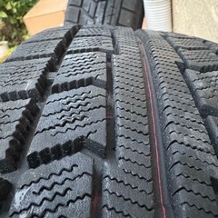 ステップワゴン用スタッドレスタイヤ195/65-15の画像