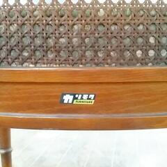 カリモクチェアーの画像