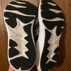 asics23.5センチの画像