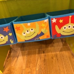 トイストーリー収納棚の画像