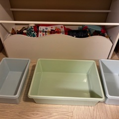 【美品】ベビザラス限定　絵本オモチャ収納ラックの画像