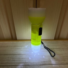 新品未使用✨懐中電灯 上下光る 星や月に光る クレーンゲーム獲得品❁¨̮の画像