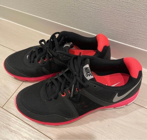 靴/バッグ NIKE  training free XTmotion fit 24cm