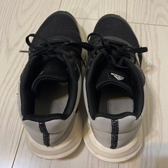 adidas ブラック スニーカー 23cm の画像