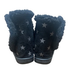 子供用 黒 星柄 フリースブーツ 14cmの画像