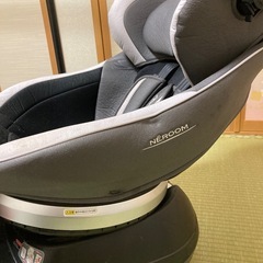 【お取引中】チャイルドシート　回転式　の画像