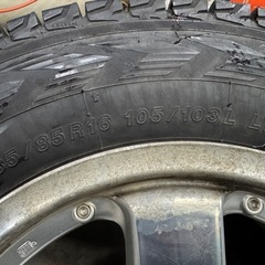 185/85r16 LTタイヤ ヨコハマ スタッドレス ホイール付 ジムニー等にの画像