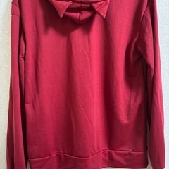 赤色ネコ耳パーカーの画像