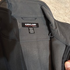 コストコ カークランド メンズ ソフトシェルジャケット ブラック Mサイズ 撥水の画像