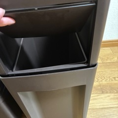 ゴミ箱の画像