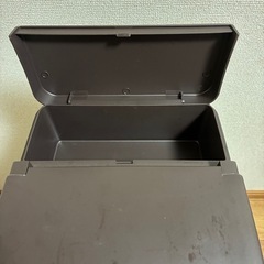 ゴミ箱の画像