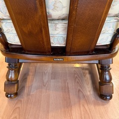 カリモク 肘付き1人掛けチェア／花柄ファブリックの画像