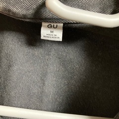 （M）［美品］GU デニムシャツの画像