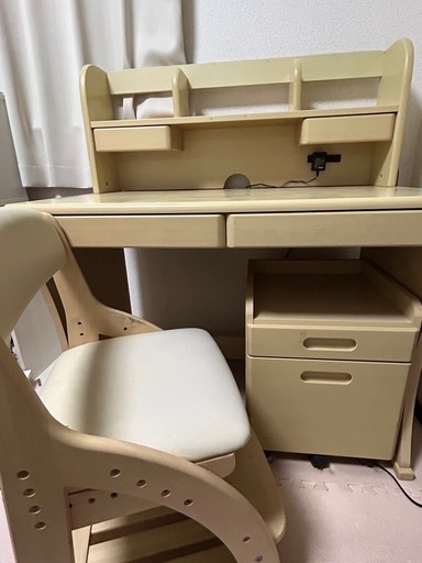 学習机６台　引取り限定名古屋市西区 学習机6台 引取り限定名古屋市西区