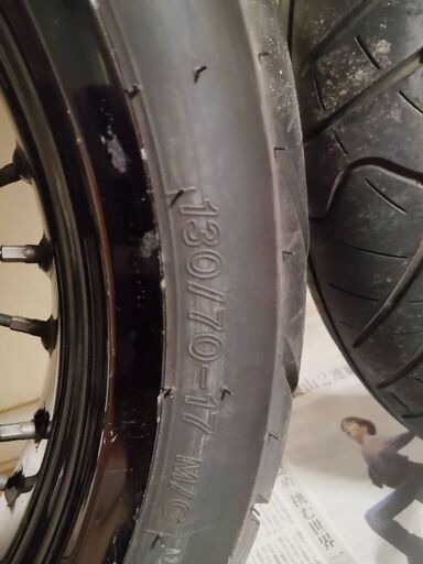 モタード用タイヤ（カワサキKLX250外し）