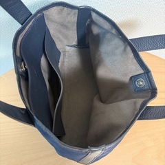 ペッレモルビダ ミニトートバッグ TE011N ネイビーの画像