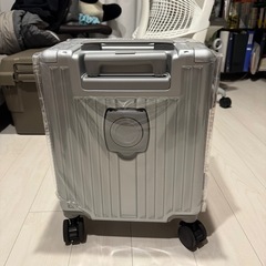 一回利用のみ　機内持ち込み可　
スーツケース フロントオープンの画像
