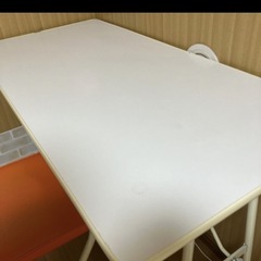 机と椅子　セット　　の画像