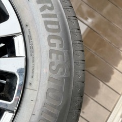 新車外し　40系アルファード　エグゼクティブ　純正タイヤ　225/65r17の画像