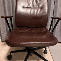 デスクチェアの画像