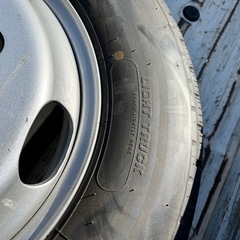 15インチ トラック用タイヤ・ホイールセットの画像