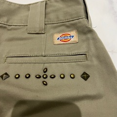 【Dickies】チノパン　スタッズ付きの画像