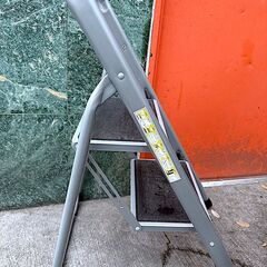 【スチール製】2段踏み台 折りたたみ脚立   安定感◎の画像