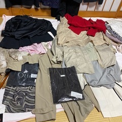 婦人服大量まとめて【無料】冬物・喪服あり／全引き取り の画像