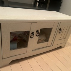 テレビ台の画像
