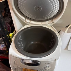 炊飯器5.5合の画像