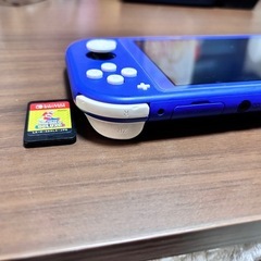 (お話中)任天堂Switchライト＋スーパーマリオUDXの画像